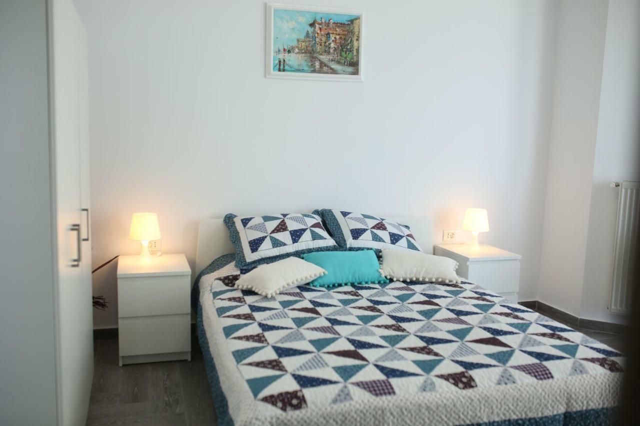 Alexandra Soleil Apartment Năvodari Eksteriør bilde
